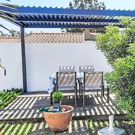 Charme De La Liniere By Interhome